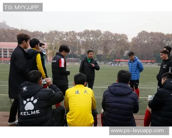 东体报道足协青睐欧洲教练本土中生代教练报名参选人数有限