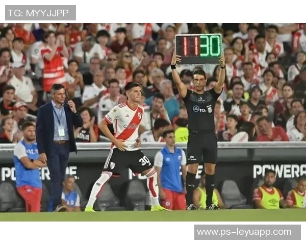 前球探揭秘马斯坦托诺转会内幕马竞几乎已与其达成协议